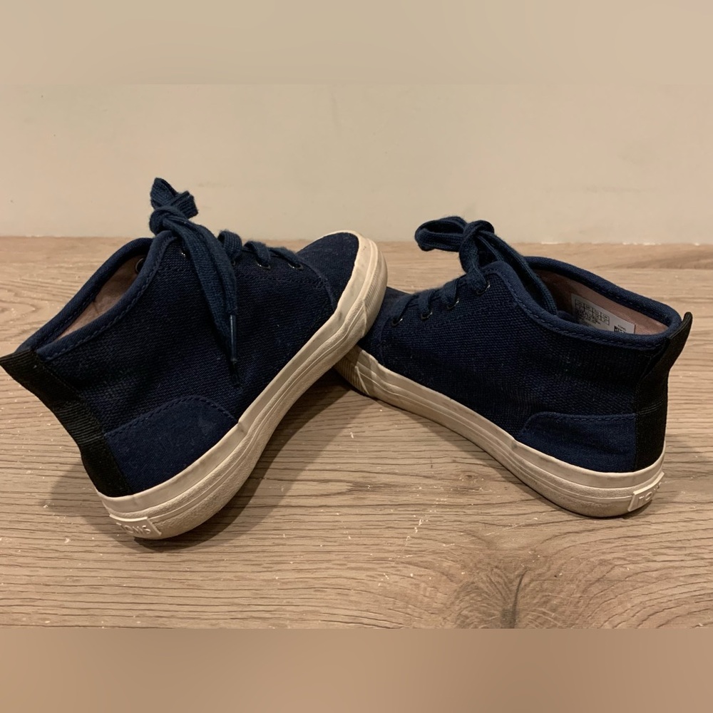 Toms Youth High Top Shoes